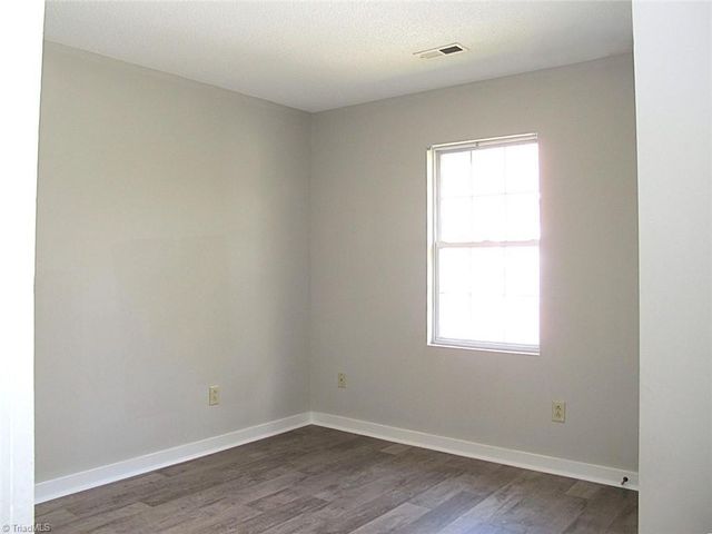 701 Pilgrim Ford Court, Clemmons, NC 27012