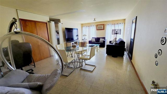 386-390 River Street, Paterson, NJ 07524
