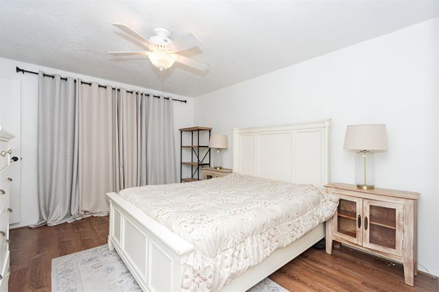 10122 Rustic Gate Road, La Porte, TX 77571