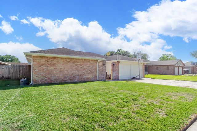 10122 Rustic Gate Road, La Porte, TX 77571