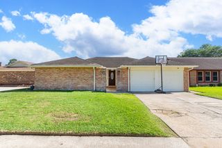10122 Rustic Gate Road, La Porte, TX 77571
