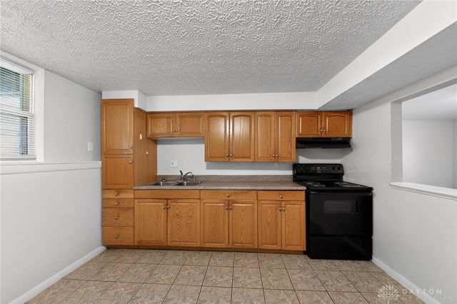 4093 Klepinger Road, Dayton, OH 45416