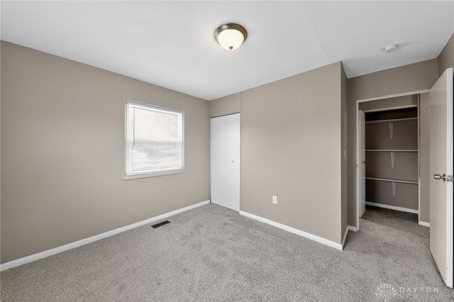 4093 Klepinger Road, Dayton, OH 45416