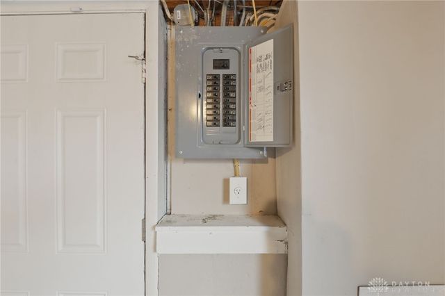 4093 Klepinger Road, Dayton, OH 45416