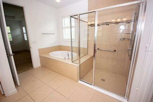 215 AVENHAM DRIVE, Deland, FL 32724