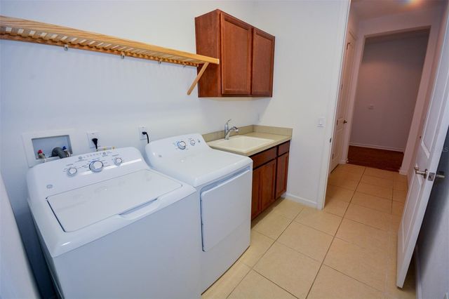 215 AVENHAM DRIVE, Deland, FL 32724