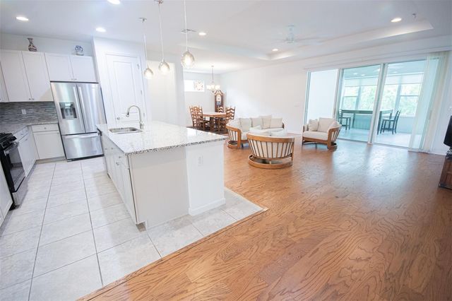 215 AVENHAM DRIVE, Deland, FL 32724