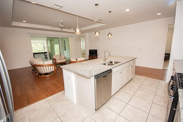 215 AVENHAM DRIVE, Deland, FL 32724