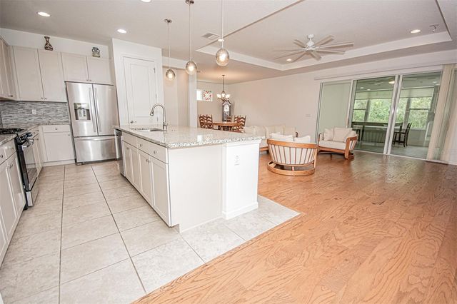 215 AVENHAM DRIVE, Deland, FL 32724