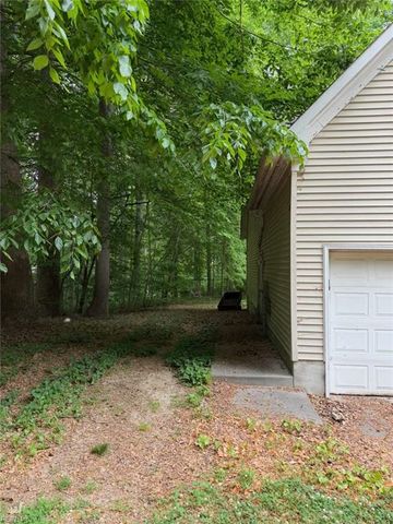 5216 Haynes Mill LN, Gloucester, VA 23061