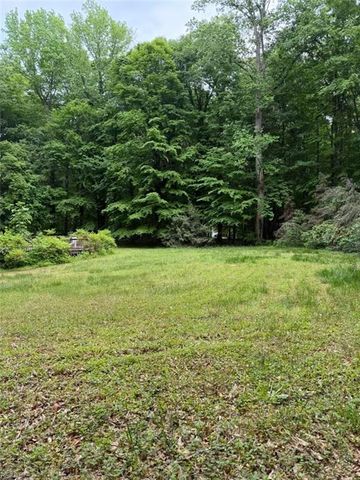 5216 Haynes Mill LN, Gloucester, VA 23061