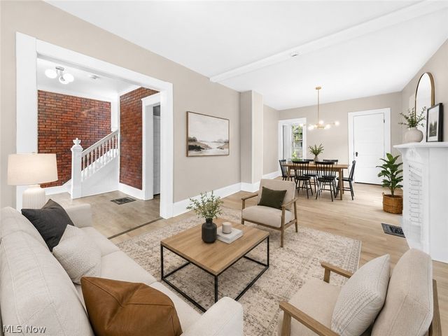 1924 W 75th Street, Cleveland, OH 44102