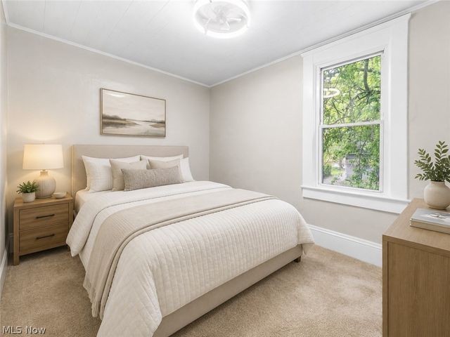 1924 W 75th Street, Cleveland, OH 44102