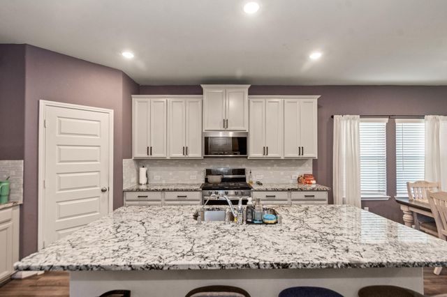 2715 Fairfield Landing Lane, Pearland, TX 77089