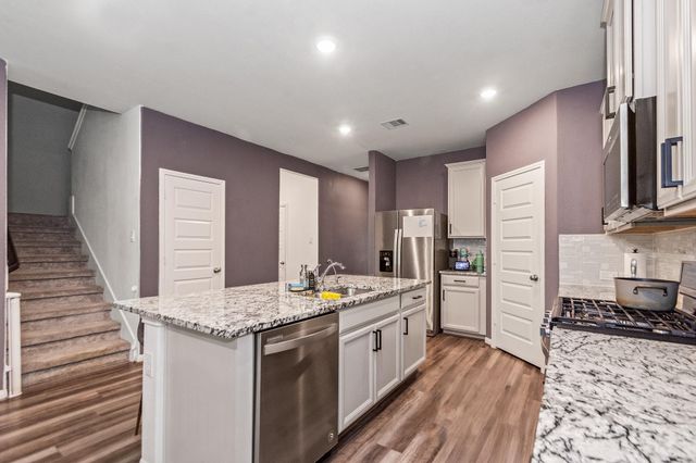 2715 Fairfield Landing Lane, Pearland, TX 77089