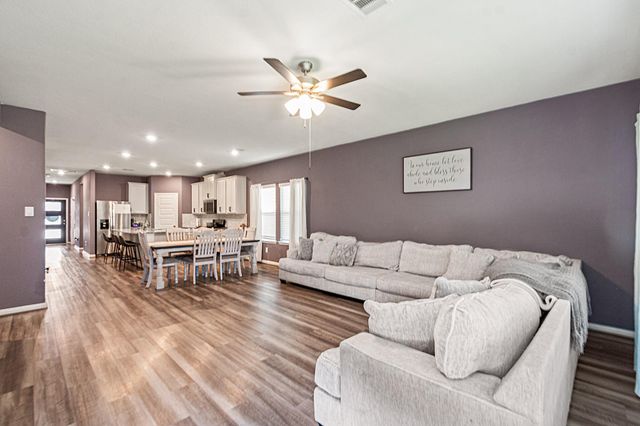 2715 Fairfield Landing Lane, Pearland, TX 77089