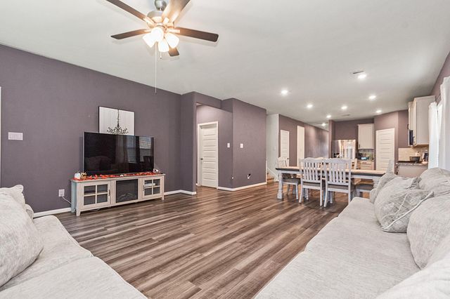 2715 Fairfield Landing Lane, Pearland, TX 77089