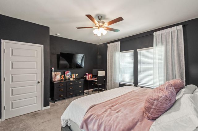 2715 Fairfield Landing Lane, Pearland, TX 77089