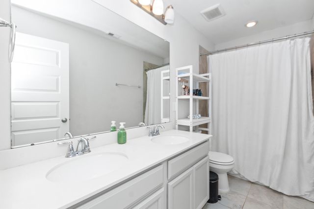 2715 Fairfield Landing Lane, Pearland, TX 77089