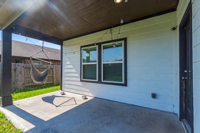 2715 Fairfield Landing Lane, Pearland, TX 77089