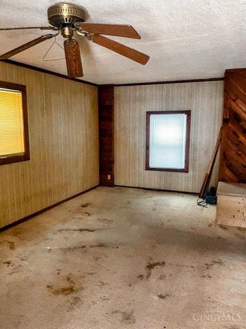 10 Drummond Street, Greenhills, OH 45218