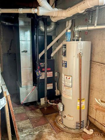 10 Drummond Street, Greenhills, OH 45218