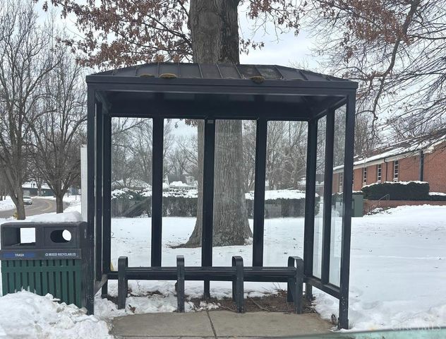 10 Drummond Street, Greenhills, OH 45218