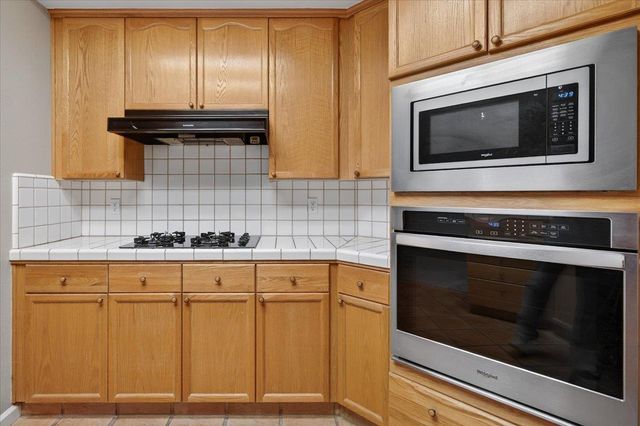 2211 Dawson Cove Lane, Clovis, CA 93611