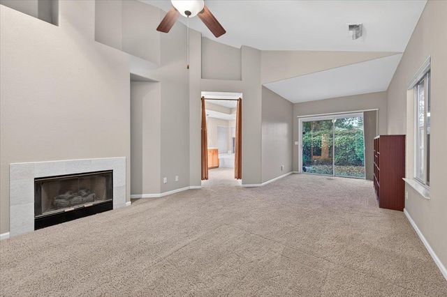 2211 Dawson Cove Lane, Clovis, CA 93611