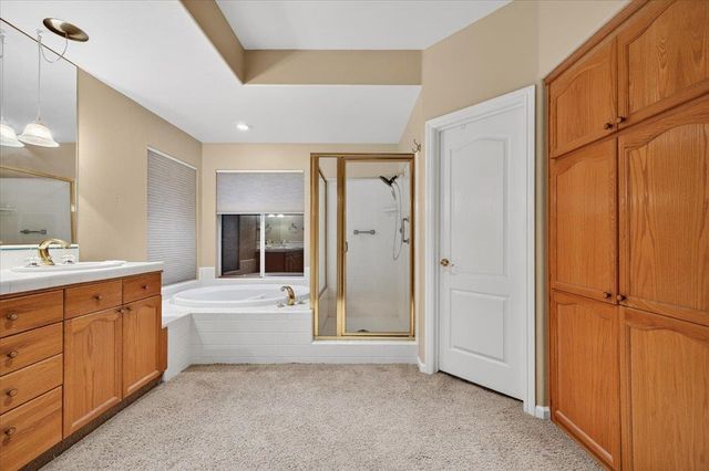 2211 Dawson Cove Lane, Clovis, CA 93611