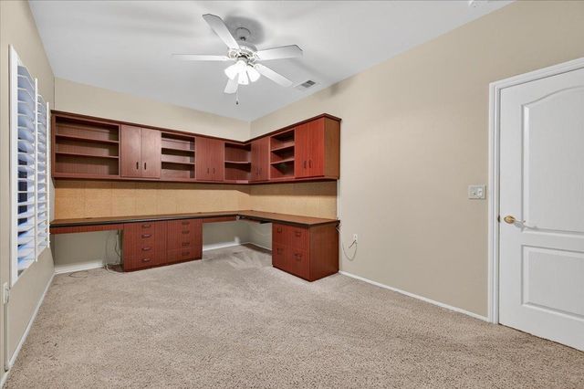 2211 Dawson Cove Lane, Clovis, CA 93611