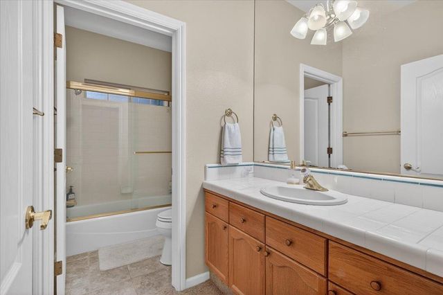 2211 Dawson Cove Lane, Clovis, CA 93611