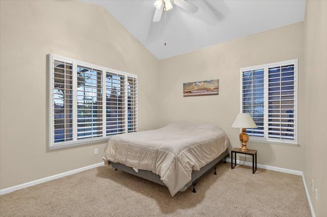 2211 Dawson Cove Lane, Clovis, CA 93611