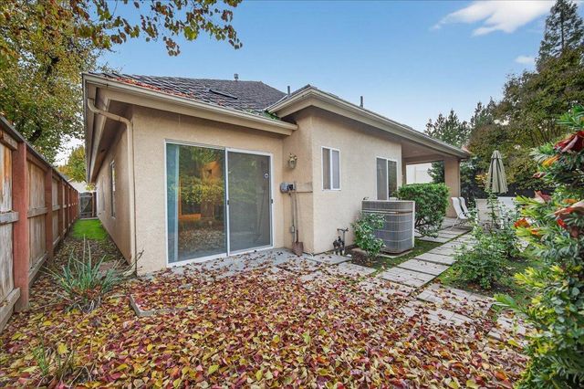 2211 Dawson Cove Lane, Clovis, CA 93611