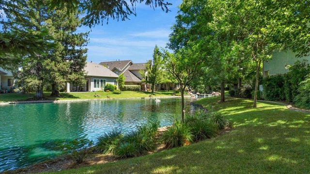 2211 Dawson Cove Lane, Clovis, CA 93611