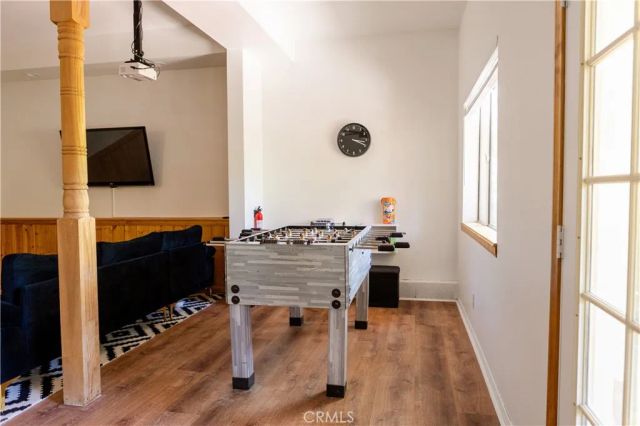 1075 Rivera Drive, Wrightwood, CA 92397