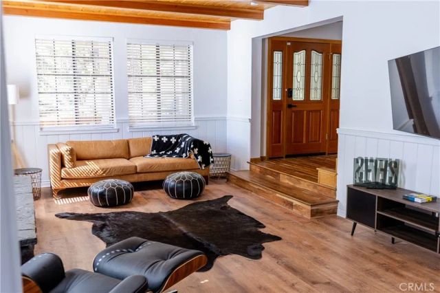 1075 Rivera Drive, Wrightwood, CA 92397