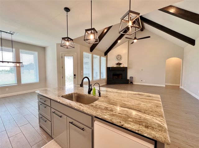 252 Harvard Lane, Springtown, TX 76082