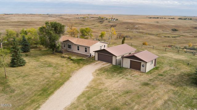 450 Hwy 200 S, Hazen, ND 58545 property photo