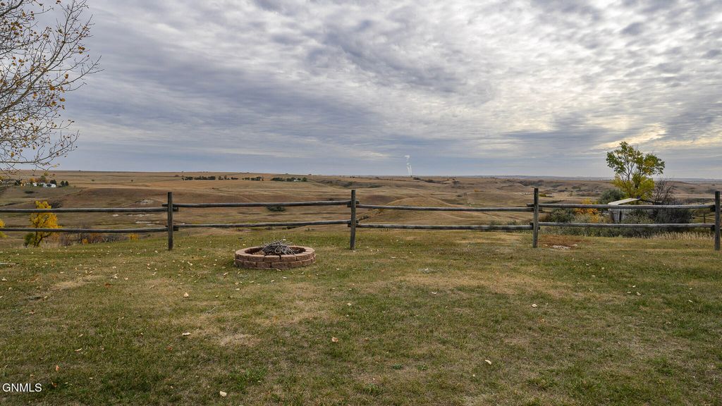 450 Hwy 200 S, Hazen, ND 58545 photo 5