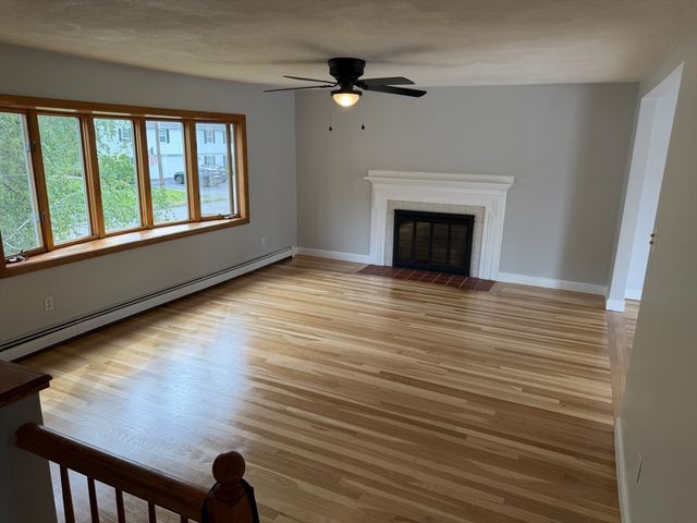6 Canterbury Rd, Woburn, MA 01801