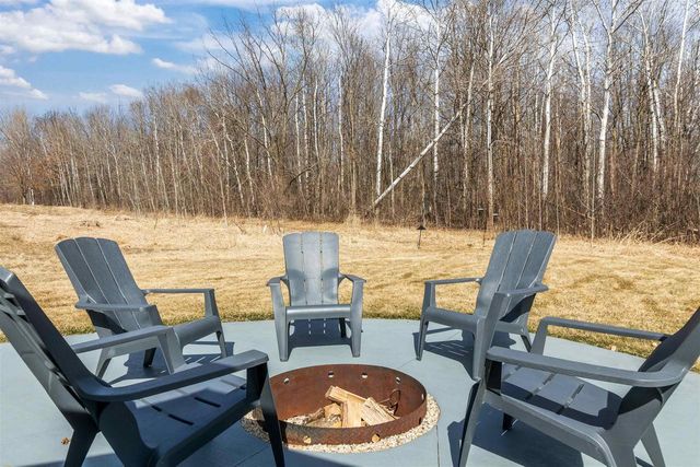 W7516 MOLLY MARIE COURT, Greenville, WI 54942