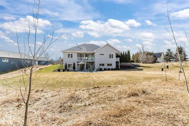 W7516 MOLLY MARIE COURT, Greenville, WI 54942