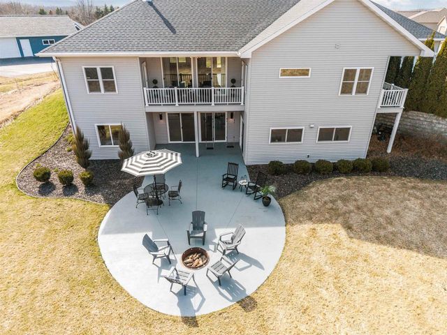 W7516 MOLLY MARIE COURT, Greenville, WI 54942