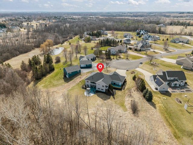 W7516 MOLLY MARIE COURT, Greenville, WI 54942
