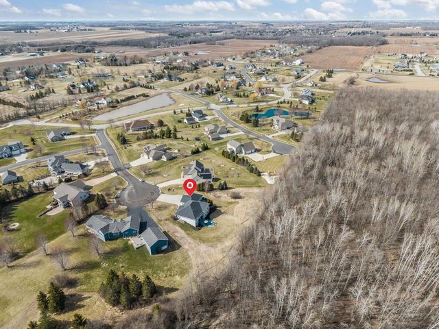 W7516 MOLLY MARIE COURT, Greenville, WI 54942