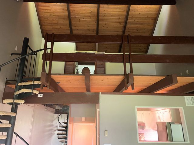 14-B Country Squire Drive 14B, Cromwell, CT 06416