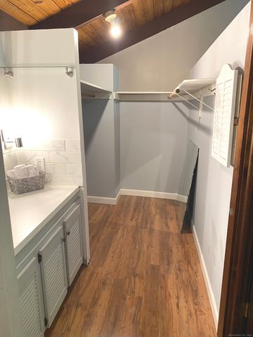 14-B Country Squire Drive 14B, Cromwell, CT 06416