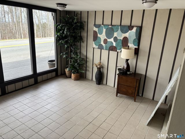 14-B Country Squire Drive 14B, Cromwell, CT 06416