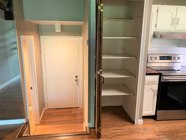 14-B Country Squire Drive 14B, Cromwell, CT 06416